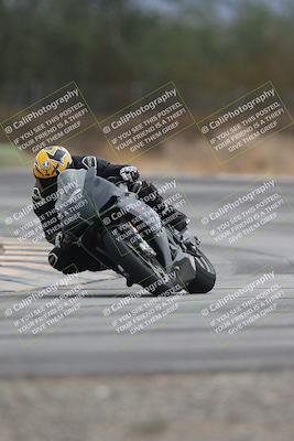 media/Sep-21-2025-Race Pace (Sun) [[98bf33ef95]]/Non Verified/4-Turn 3 (910am)/